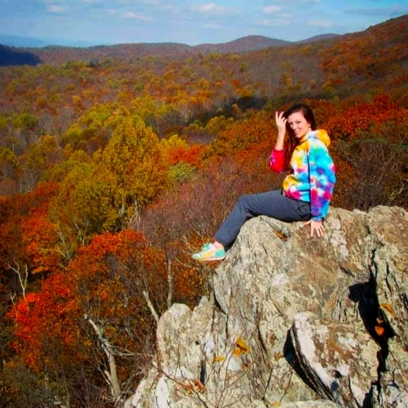 I'm Amanda and here's an update on my shop! 💜 - Picture 1 of 2